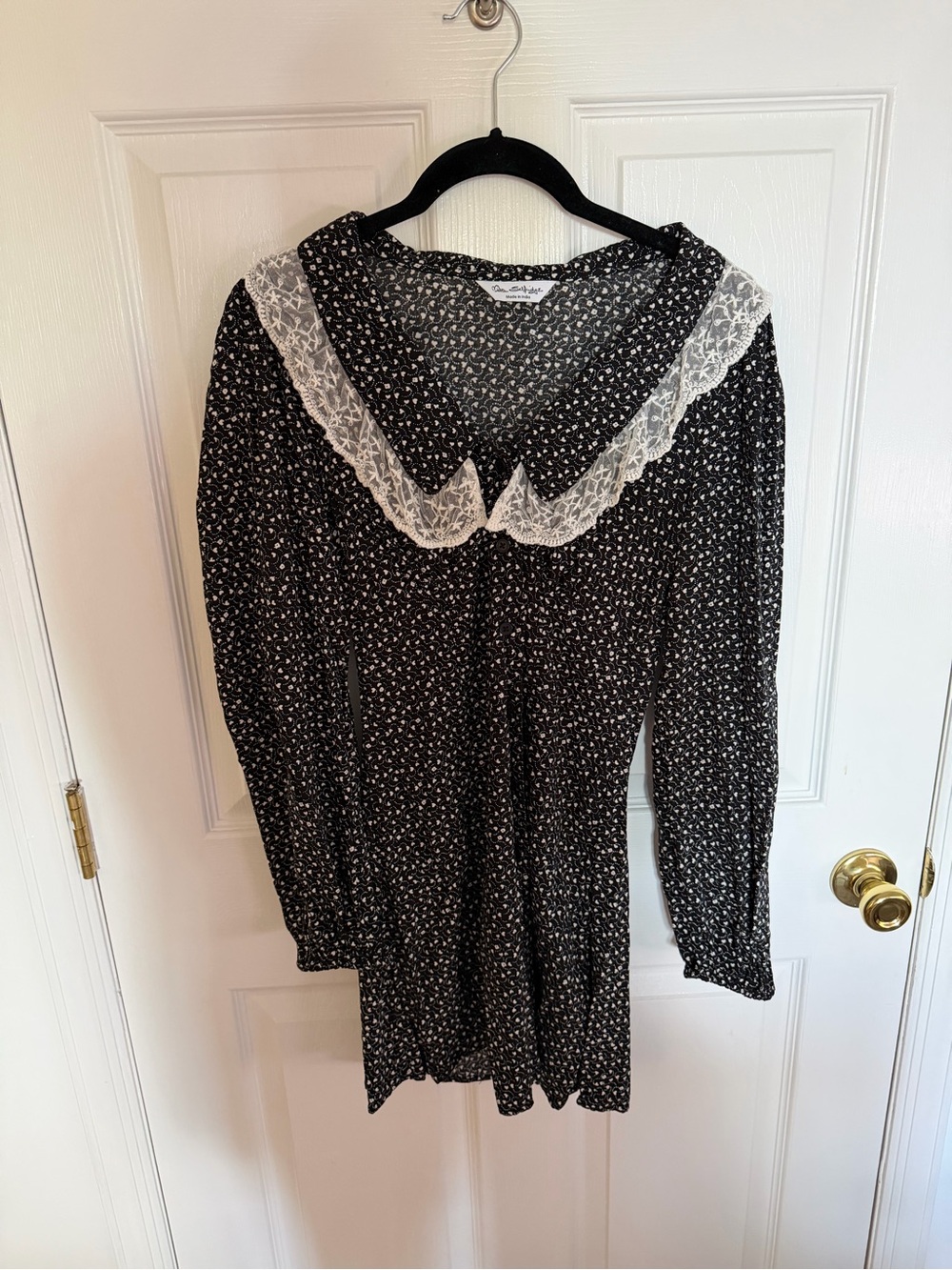 Miss Selfridge Black and White Floral Lace Collar Dress